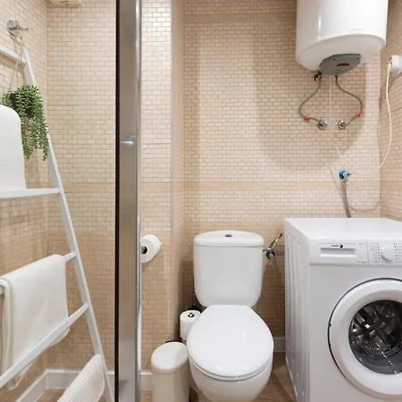 & Fun: Cozy Apartment La Pineda